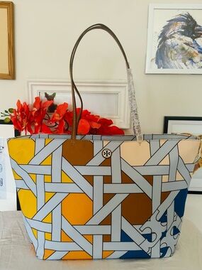 NWT TORY BURCH BASKETWEAVE NYLON LARGE TOTE BAG BLUE/COLORBLOCK